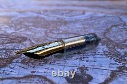 Oka(cherry blossom) red Osprey Milano Fountain Pen with 14k Medium Gold nib