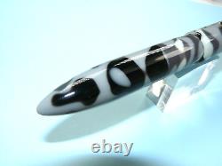 Oldwin Classic Fountain Pen Grey And Black Camo 18k Medium Nib