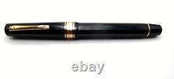 Omas Extra' Black Paragon Large Fountain Pen 18k Gold Nib. Excellent Condition