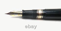 Omas Extra' Black Paragon Large Fountain Pen 18k Gold Nib. Excellent Condition