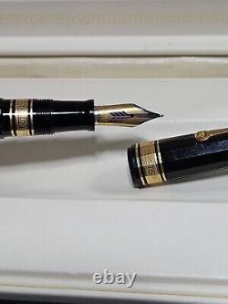 Omas Paragon Fountain Pen Black Cap 18K Gold calligraphy