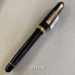 PLATINUM #3776 Century Black in Black Fountain Pen NibF / PNB-10000