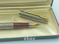 Parker 75 Cisele Fountain Pen Sterling Silver RED SECTION Mint Boxed 14K med nib