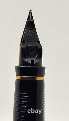 Parker 75 Fountain Pen Black withGold Trim, 18K Gold Fine Nib FRANCE Q 1980/90