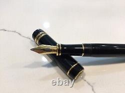 Parker Duofold Centennial Fountain Pen Black & Gold 18K Gold Fine Pt New