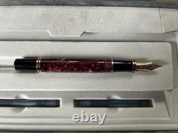 Parker Duofold Centennial Red/Black Fountain Pen 1980's vintage near mint