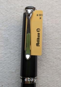 Pelican 18K Souveran Fountain Pen Black And Silver Model M805