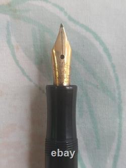 Pelikan 100 Fountain Pen, 14K Gold Fine Point