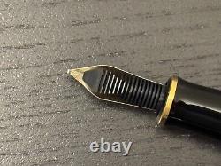 Pelikan Fountain Pen M600 Souveran Black/Green 14Kt Medium Pt