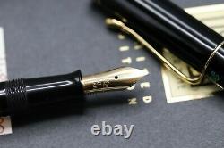 Pelikan Originals Of Their Time 1931 Gold Limited Edition Fountain Pen