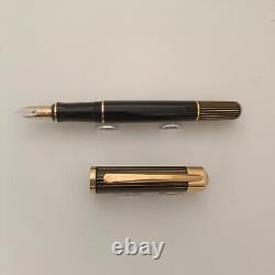 Pelikan P3110 Ductus Fountain Pen Black w Gold Accents