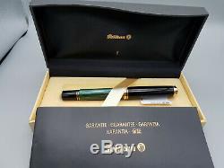 Pelikan Souverän M1000 Black/green Stripes 18k Gold Nib, Excellent Condition