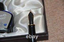 Pelikan Souveran M1000 Fountain Pen Black 18C750 F Nib Unused Ink Royal Blue