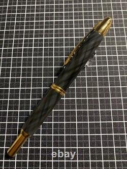 Pilot Capless 18K Fountain Pen Black Marble & Gold B Nib Rare USED