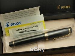 Pilot Custom URUSHI 18K Medium-nib Ebonite Black Urushi Lacquer with converter