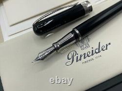 Pineider Italy Avatar UR Fountain Pen Fine Nib Black Onyx Chrome Trim New