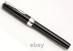 Pineider La Grande Bellezza Gemstone Fountain Pen, Black, 14K Medium Nib