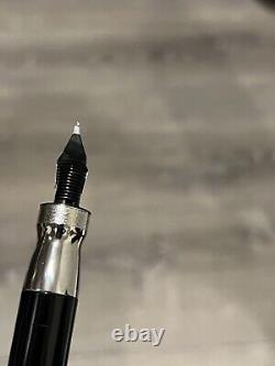Pineider la grande bellezza 14k NIB black Stone fountain pen