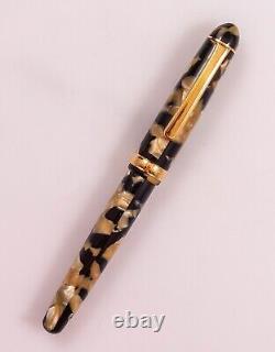 Platinum 3776 Celluloid Fountain Pen Ishigaki MEDIUM 18K Old model black & pearl