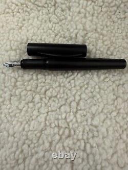 Porsche Limited Edition Pure Black Medium 18k Nib Fountain Pen F style P'3000