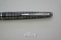 RARE ALL Cross-hatch PILOT ELite Fountain Pen 18K-750 Black Silver F