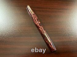 RARE VINTAGE 1940s WEAREVER LEVER FILL BLACK/GOLD STRIATED FOUNTAIN PEN