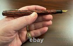 RARE VINTAGE 1940s WEAREVER LEVER FILL BLACK/GOLD STRIATED FOUNTAIN PEN