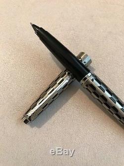 Rare Vintage Parker 45 Harlequin Black Shield Medium Nib Fountain Pen-superb