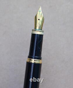 Rare Yves Saint Laurent YSL Fountain Pen Black Lacquer & Gold Tone