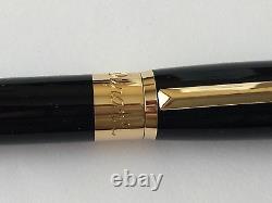 S. T. Dupont D Line Fountain Pen, Black Lacquer & Gold Accents, 410574, NIB
