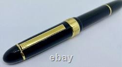 SENATOR PRESIDENT Fountain Pen- Black& Gold- Cigar/ Torpedo Shape- Montblanc 149