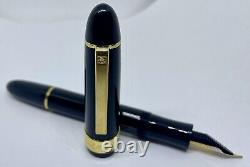 SENATOR PRESIDENT Fountain Pen- Black& Gold- Cigar/ Torpedo Shape- Montblanc 149