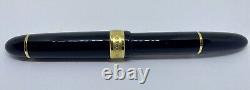 SENATOR PRESIDENT Fountain Pen- Black& Gold- Cigar/ Torpedo Shape- Montblanc 149