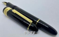 SENATOR PRESIDENT Fountain Pen- Black& Gold- Cigar/ Torpedo Shape- Montblanc 149