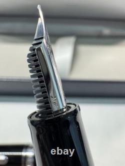 Sailor 1911 Large Fountain Pen Black/Rhodium 21k Medium-Fine 11-2024-320
