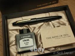 Sailor King of Pen (KOP) BK Ebonite Medium nib 21K & Wooden box 11-7002-420