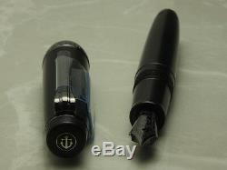 Sailor Professional Gear Imperial Black 21K Medium-nib & converter 11-3028-420