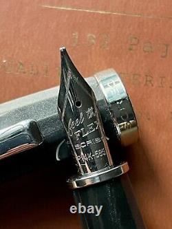 Scribo Feel Vulcano Fountain Pen 14K Broad Flex Nib