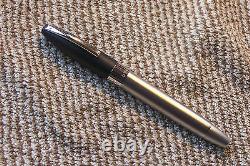 Sheaffer Legacy 2 Platinum & Black Fountain Pen 18K Medium NIB