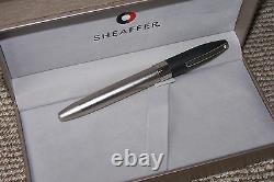 Sheaffer Legacy 2 Platinum & Black Fountain Pen 18K Medium NIB