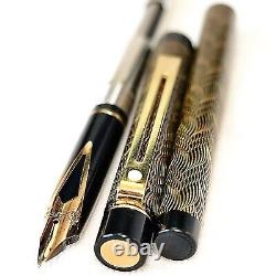 Sheaffer Targa Fountain Pen Feather Slimline 676s 14K M Gold Black Excellent