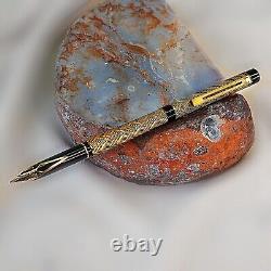 Sheaffer Targa Fountain Pen Feather Slimline 676s 14K M Gold Black Excellent