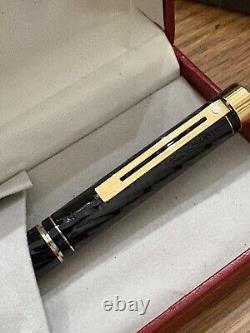 Sheaffer fountain pen White dot Black Top Texture