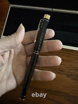 Sheaffer fountain pen White dot Black Top Texture