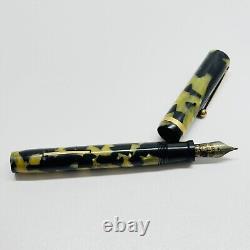 Sheaffer's Fountain Pen Black With Green Resin Twist On Cap Vintage Pen