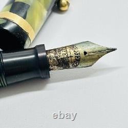 Sheaffer's Fountain Pen Black With Green Resin Twist On Cap Vintage Pen