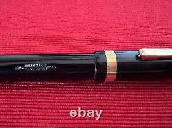 The Royal Pen Fountain Pen Black IN Piston With Pouch Marking Vintage