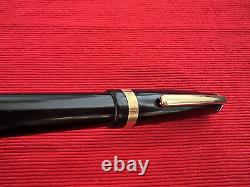 The Royal Pen Fountain Pen Black IN Piston With Pouch Marking Vintage