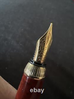 Unique Pillar Fountain Pen Gold