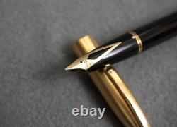 VTG SHEAFFER LEGACY 1 Fountain Pen Black withBrushed Gold Cap & 18K Gold Nib VG+